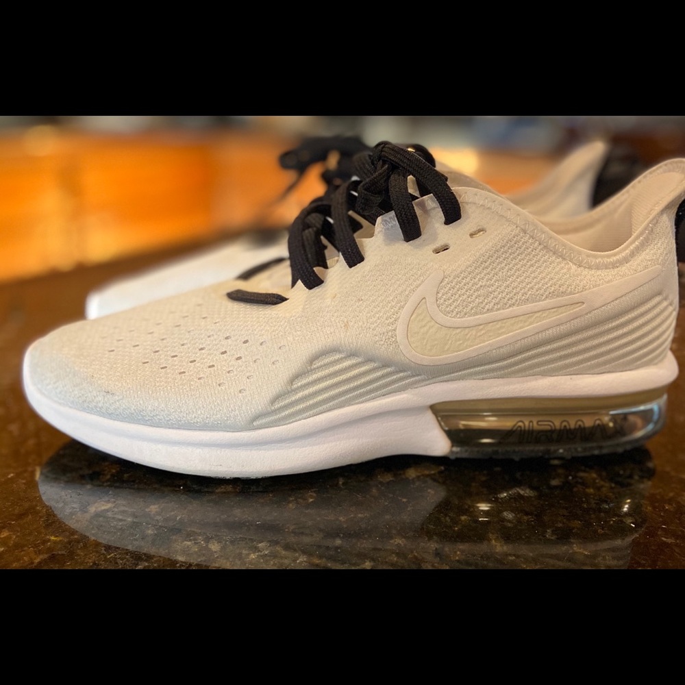 Women’s Nike Air Max - White